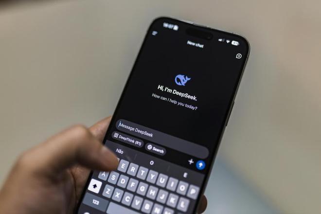 iPhone 16e撑不起库克的野心ayx爱游戏app体育4499元的
