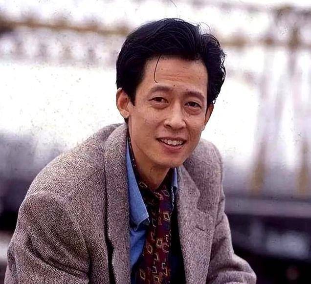 零代言背后深意 晚年现状验证王劲松预言ayx爱游戏app王志文的另类人生(图5)