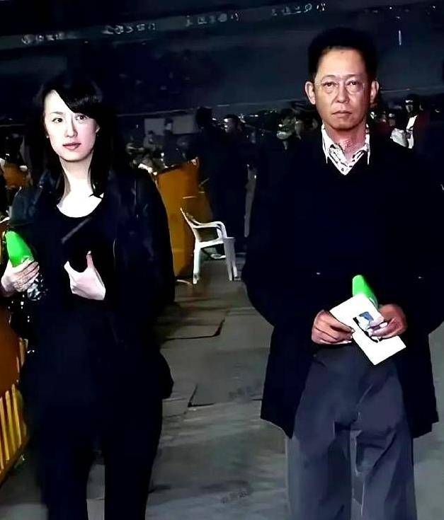 零代言背后深意 晚年现状验证王劲松预言ayx爱游戏app王志文的另类人生(图6)
